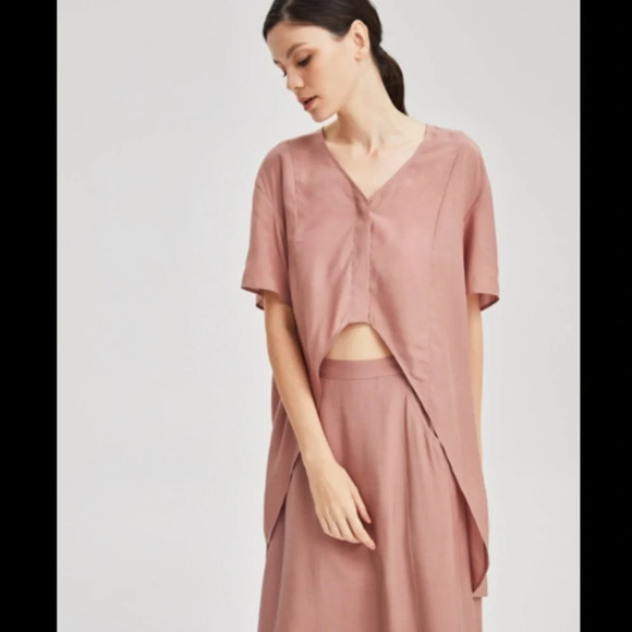 NAP High-low Swoop Shirt in silver pink - Picture 2 of 5